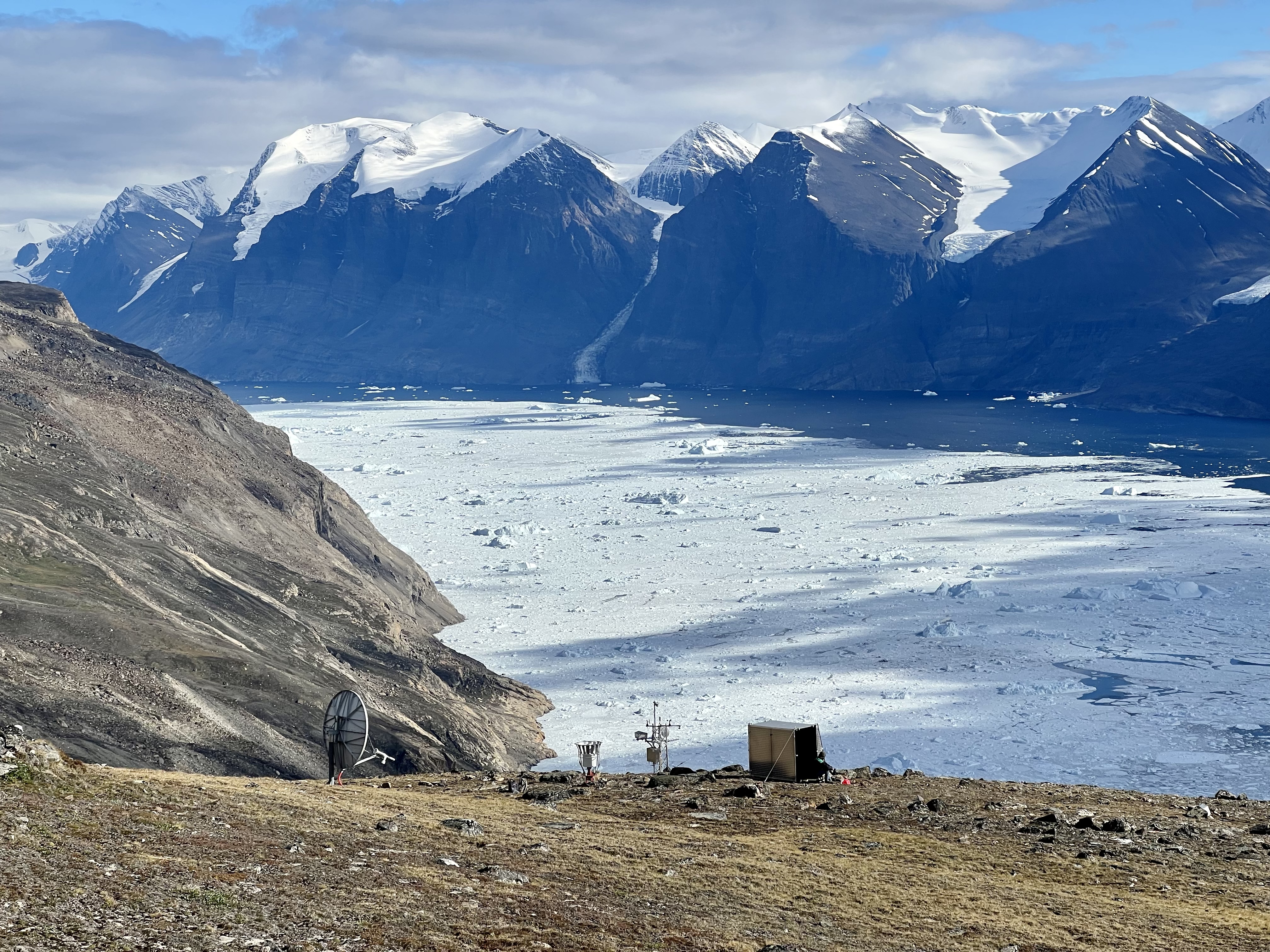 Assimi tassani saarlertut takuneqarsinnaavoq atortut nakkutilliissutit, tunuliaqutaappullu qaqqap sivinganeri "Karrat 3" qaninnertut aamma "Karrat 1 aamma 2" kiisalu 2017-imi sisoorfik