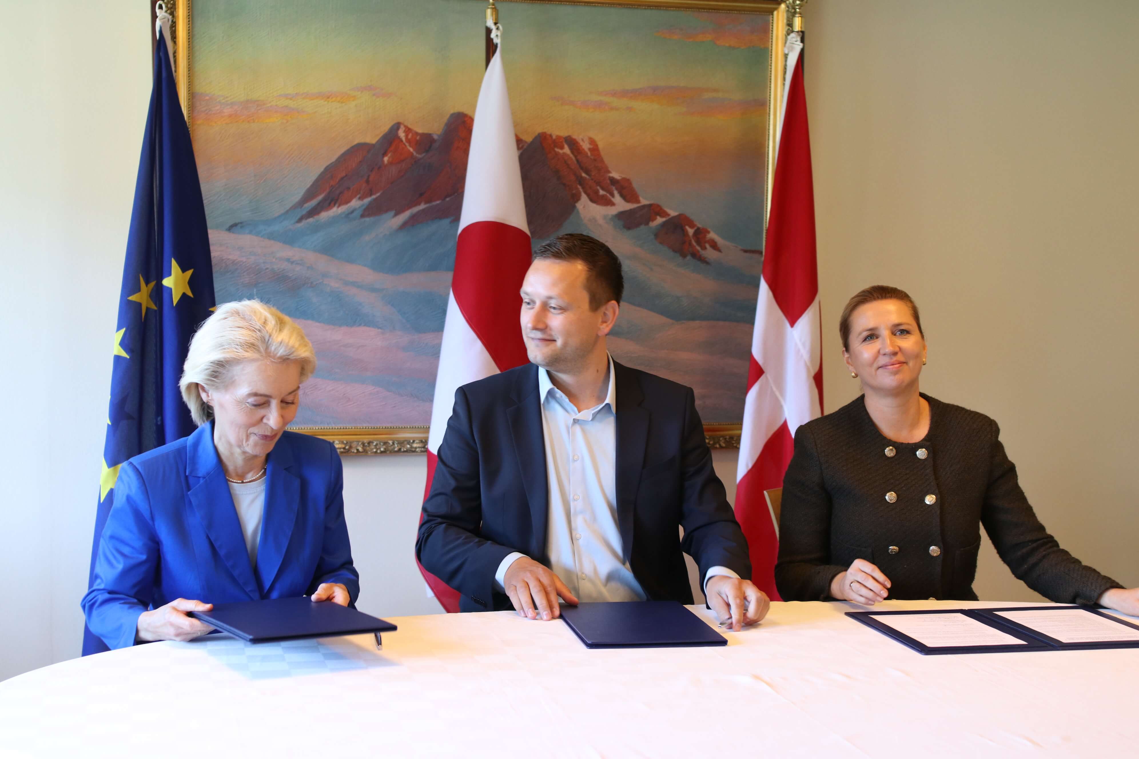 Jens-Frederik Nielsen, Ursula von der Leyen aamma Mette Frederiksen atsioqatigiittut